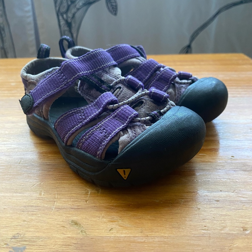 Purple toddler keens